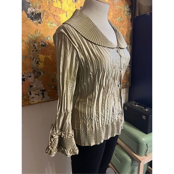 Agora Champagne Pleated Dressy Blouse With Rhinestone Buttons Dramatic! XL - Picture 4 of 8